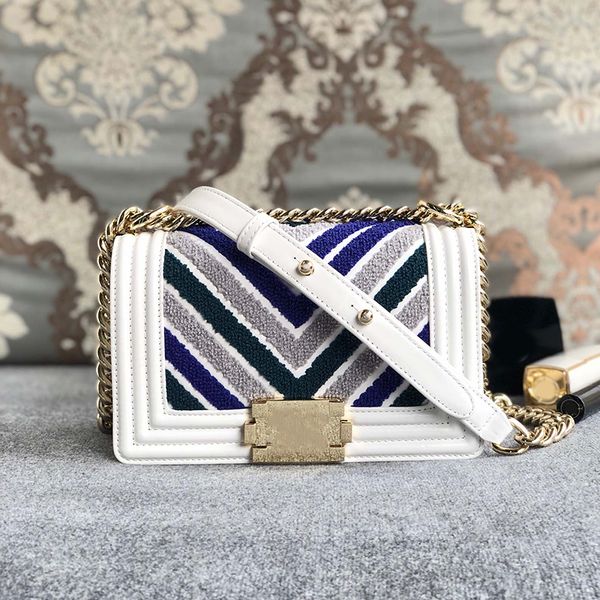 new limited edition 001804 women bags calf leather patent shiny v stripe black silver gradient fashion bags full of retro flavor loulou bag
new limited edition 001804 women bags calf leather patent shiny v stripe black silver gradient fashion bags full of retro flavor loulou bag