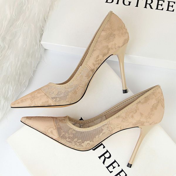 women dress shoes red bottom high-heeled luxurys designers shoe 9cm heels black golden gold wedding bottoms 34-40 1853-1
women dress shoes red bottom high-heeled luxurys designers shoe 9cm heels black golden gold wedding bottoms 34-40 1853-1