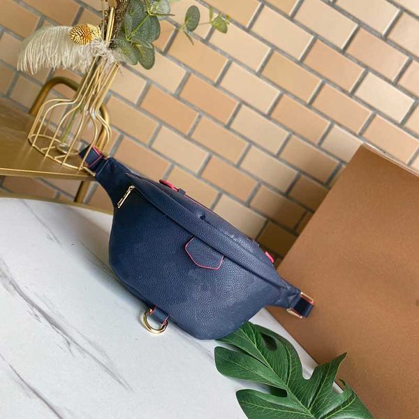 new belt waist bag chest bags fashionable shoulder messenger bag handbag leather designer shoulder bag m44836 m44812
new belt waist bag chest bags fashionable shoulder messenger bag handbag leather designer shoulder bag m44836 m44812