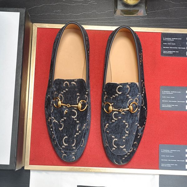 italy new dandelion spikes flat leather shoes rhinestone fashion mens loafers dress shoes slip on casual diamond pointed toe shoes,size38-45, Black
italy new dandelion spikes flat leather shoes rhinestone fashion mens loafers dress shoes slip on casual diamond pointed toe shoes,size38-45, Black