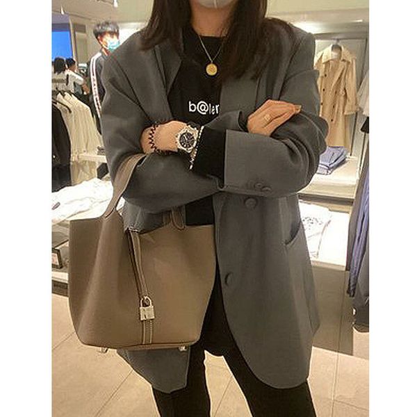 h family food basket women's soft bucket bag leather handbag new fashion net red versatile large capacity
h family food basket women's soft bucket bag leather handbag new fashion net red versatile large capacity