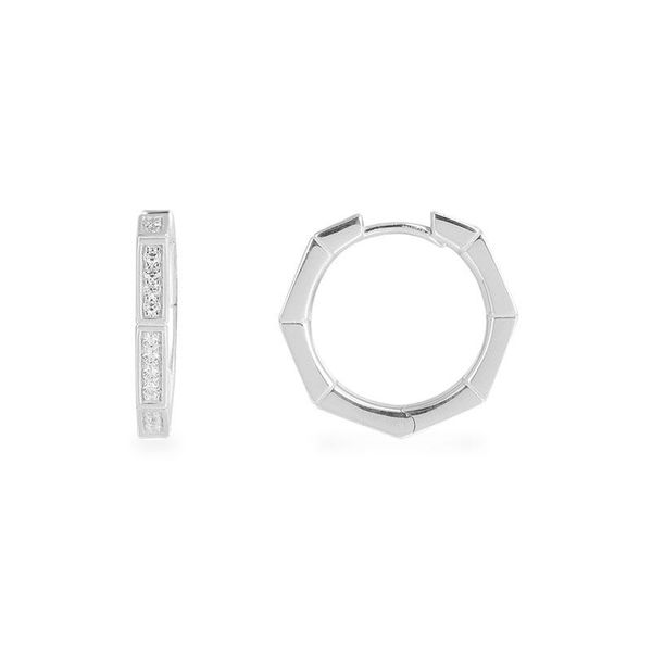 sljely 925 sterling silver geometric octagonal hoop earrings micro cubic zirconia stone women fashion party jewelry, Golden;silver
sljely 925 sterling silver geometric octagonal hoop earrings micro cubic zirconia stone women fashion party jewelry, Golden;silver