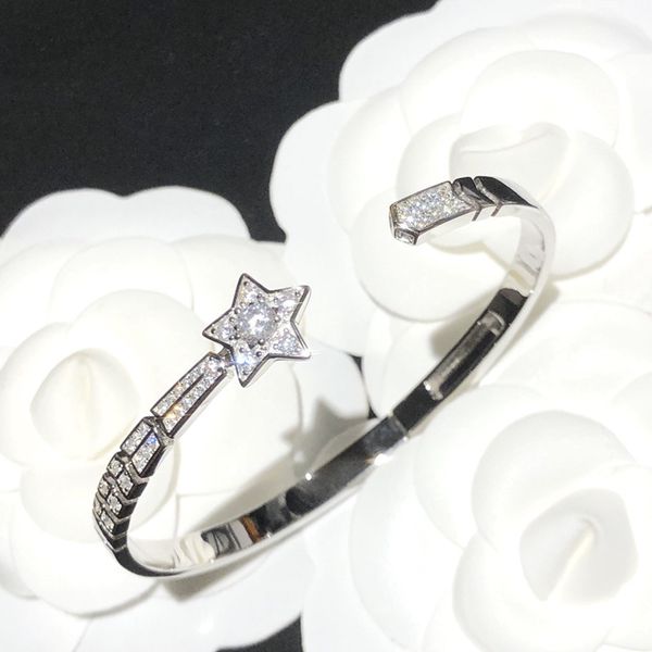 fashion full of diamonds vast stars twinkling romantic design dazzling dazzling bangle sub-gold material comet bracelet ing, Red;brown
fashion full of diamonds vast stars twinkling romantic design dazzling dazzling bangle sub-gold material comet bracelet ing, Red;brown