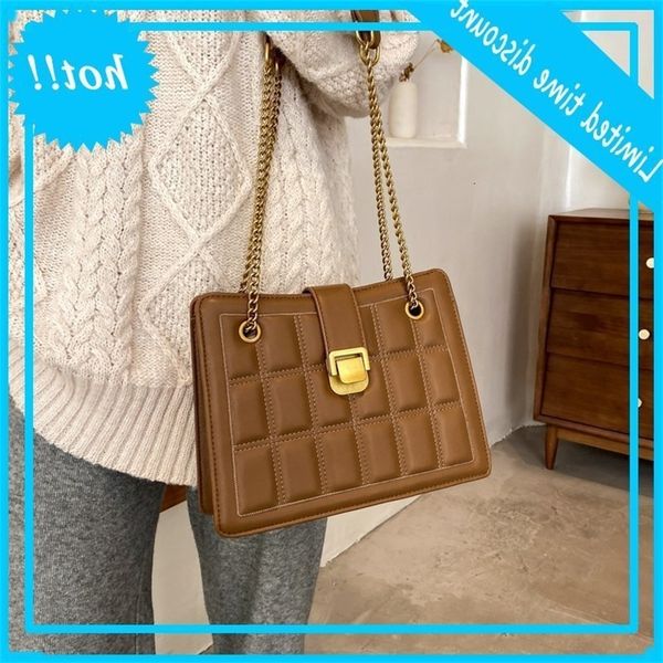 net red fashion 2020 new large capacity chain single shoulder and crossbar women's tote bag
net red fashion 2020 new large capacity chain single shoulder and crossbar women's tote bag