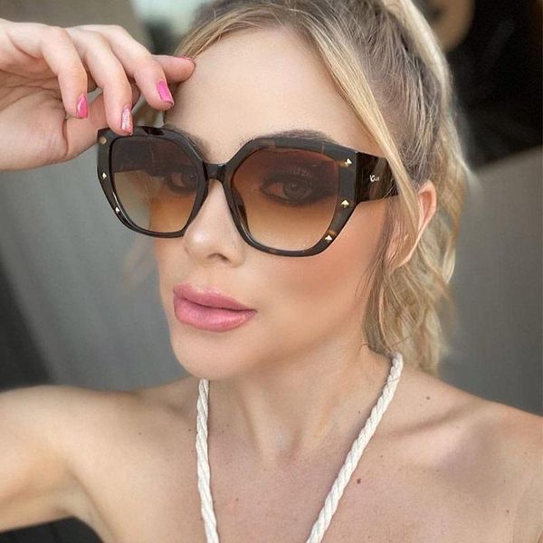 sunglasses square oversized cat eye men women 2021 rivet vintage sun glasses shades female candy gradient eyewear uv400, White;black
sunglasses square oversized cat eye men women 2021 rivet vintage sun glasses shades female candy gradient eyewear uv400, White;black