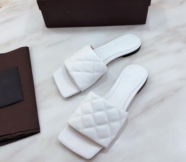 in early spring of 2021, new flat head braided half drag sandals with european and american flip-flops and flip-flops are available00004, Black
in early spring of 2021, new flat head braided half drag sandals with european and american flip-flops and flip-flops are available00004, Black