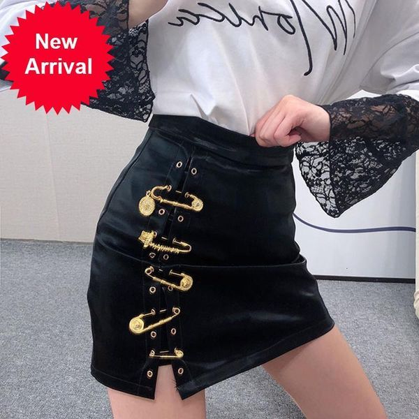 new winter 2021 tag design asymmetrical pins high-waisted women's leather skirt of casual mini female plutonium fashion clo b8yi, Black
new winter 2021 tag design asymmetrical pins high-waisted women's leather skirt of casual mini female plutonium fashion clo b8yi, Black