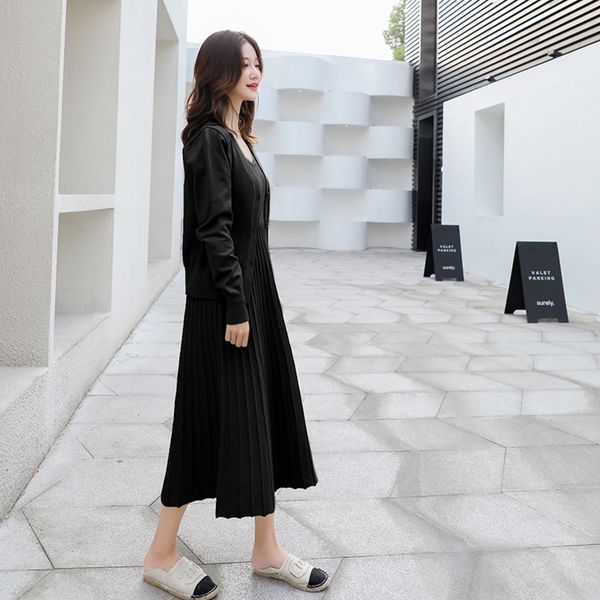 2u1hm 2020 suit sweater pleated suspender two-piece bottoming mid-length knitted cardigan suspender skirt dress dress for suit casual women, Gray
2u1hm 2020 suit sweater pleated suspender two-piece bottoming mid-length knitted cardigan suspender skirt dress dress for suit casual women, Gray