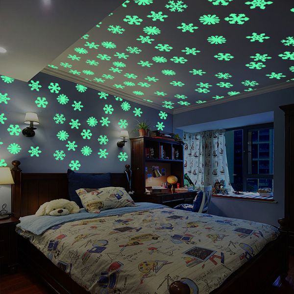 glow 50pcs 3d luminous snowflake wall fluorescent in the dark decal for kids baby rooms christmas stickers home decor
glow 50pcs 3d luminous snowflake wall fluorescent in the dark decal for kids baby rooms christmas stickers home decor