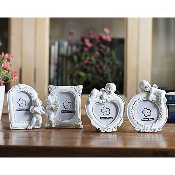4 shapes white home decor p frames for kids resin family p frames for picture lovers cute cornice foto1
4 shapes white home decor p frames for kids resin family p frames for picture lovers cute cornice foto1