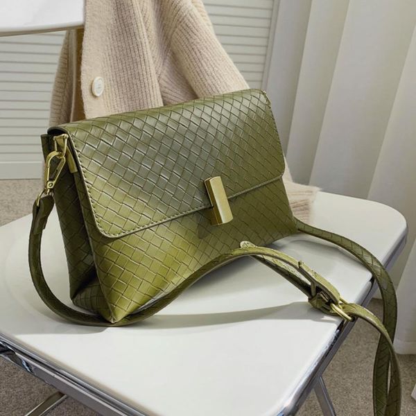 weave flap bags square crossbody bag 2021 new pu leather women's designer handbag travel shoulder messenger bag
weave flap bags square crossbody bag 2021 new pu leather women's designer handbag travel shoulder messenger bag