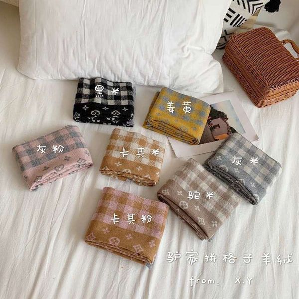 japane korean plaid pattern small flower color matching cashmere like children's scarf for keeping warm in autumn and winter, Red;brown
japane korean plaid pattern small flower color matching cashmere like children's scarf for keeping warm in autumn and winter, Red;brown