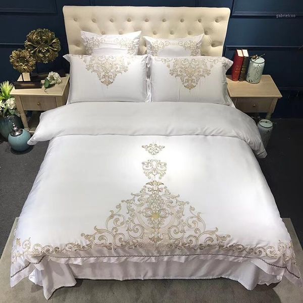 luxury embroidery bedroom set 4/6 pieces silk bedding set king size bed linen white bed sheets embroidered duvet covers1
luxury embroidery bedroom set 4/6 pieces silk bedding set king size bed linen white bed sheets embroidered duvet covers1