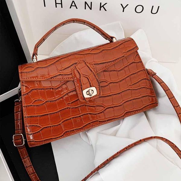 роскошные крокодил crossbody сумка французский мода дамы сумка аллигатор кожа pu top-ручки сумки одиночные сумки на ремне
роскошные крокодил crossbody сумка французский мода дамы сумка аллигатор кожа pu top-ручки сумки одиночные сумки на ремне