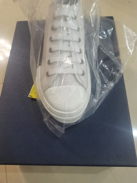 2019 men' high-canvas casual shoes sports star low-classic printing technology sense cmen' shoes sneakers, Black
2019 men' high-canvas casual shoes sports star low-classic printing technology sense cmen' shoes sneakers, Black