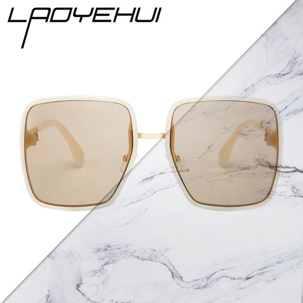 sunglasses fashion women polarized 2021 luxury designer female sun glasses retro lady eyewear oversize, White;black
sunglasses fashion women polarized 2021 luxury designer female sun glasses retro lady eyewear oversize, White;black