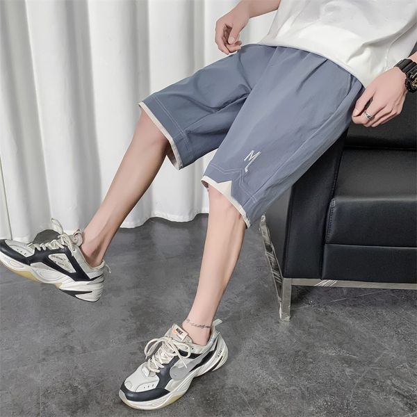 beach pants summer new korean fashion men's overalls straight loose shorts casual capris, White;black
beach pants summer new korean fashion men's overalls straight loose shorts casual capris, White;black