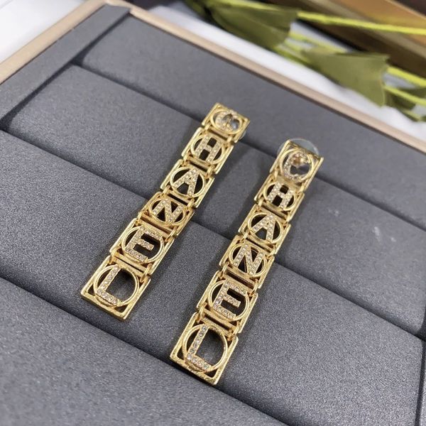 новый стиль ol 18k позолоченные серьги rhinestone женщин серьги для женщин девушки моды партии ювелирных изделий подарок бесплатную доставку, Silver
новый стиль ol 18k позолоченные серьги rhinestone женщин серьги для женщин девушки моды партии ювелирных изделий подарок бесплатную доставку, Silver