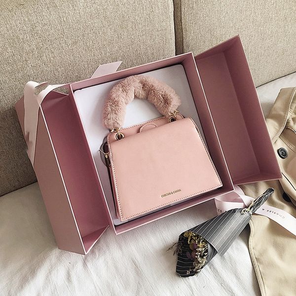 super fire hand small women's autumn winter 2020 new korean version small ck messenger foreign style handbag plush powder box bag aghpt
super fire hand small women's autumn winter 2020 new korean version small ck messenger foreign style handbag plush powder box bag aghpt