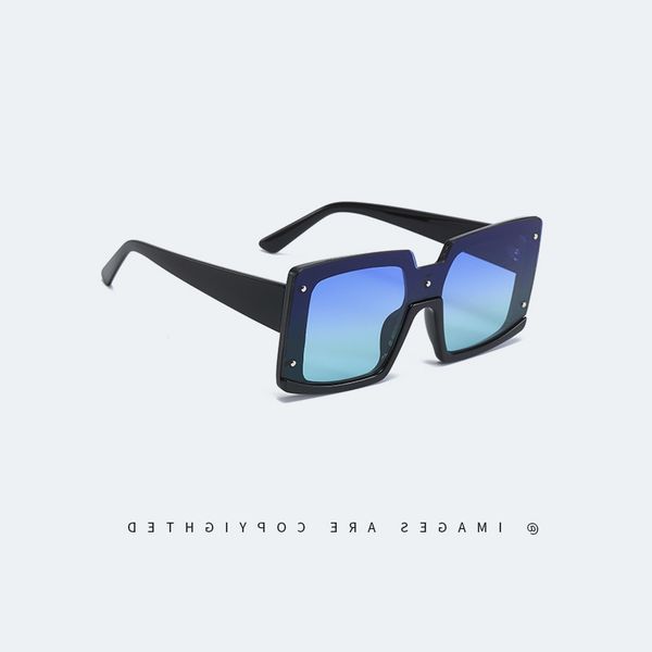 2021 new fashion women's european and american large box shaped female glasses men sunglasses, White;black
2021 new fashion women's european and american large box shaped female glasses men sunglasses, White;black