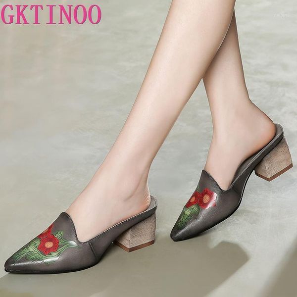 2020 new printing pointed toe slippers retro fashion sandals woman shoes thick with high heel shoes genuine leather sandals1, Black
2020 new printing pointed toe slippers retro fashion sandals woman shoes thick with high heel shoes genuine leather sandals1, Black