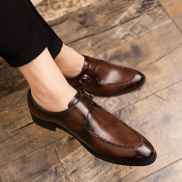 large size 46 pu leather man formal shoes men british style buckle black,brown color man casual shoes round toe footwear
large size 46 pu leather man formal shoes men british style buckle black,brown color man casual shoes round toe footwear
