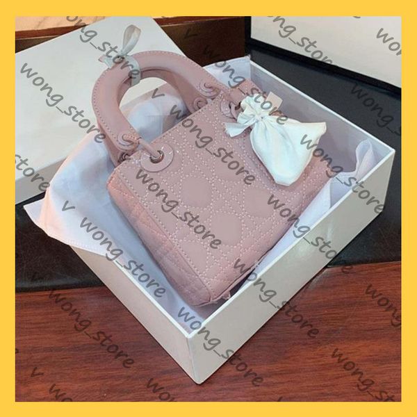 2021 women luxurys designers shoulder bags 2020 selling luxurys designers bags sac fashion handbags tote bag 21012205w
2021 women luxurys designers shoulder bags 2020 selling luxurys designers bags sac fashion handbags tote bag 21012205w