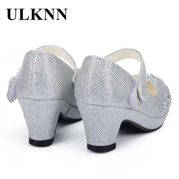 ulknn children princess shoes for girls sandals high heel glitter shiny rhinestone enfants fille female party dress shoes lj201203, Black;red
ulknn children princess shoes for girls sandals high heel glitter shiny rhinestone enfants fille female party dress shoes lj201203, Black;red