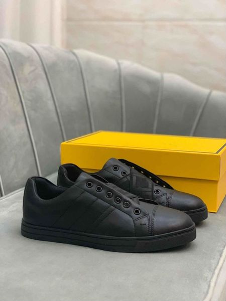luxury white black leather slip-on sneakers shoes crisscrossing elastic straps skateboard walking rubber box sole outdoor wholesale casual t
luxury white black leather slip-on sneakers shoes crisscrossing elastic straps skateboard walking rubber box sole outdoor wholesale casual t