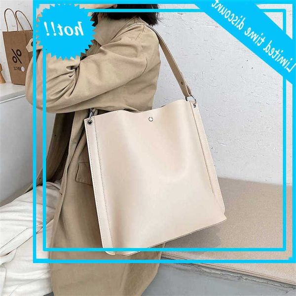 simple pu leather shoulder bags for 2021 trend women handbag trending totes branded travels handbags and wallets
simple pu leather shoulder bags for 2021 trend women handbag trending totes branded travels handbags and wallets