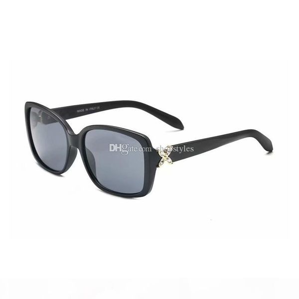 luxury elegant ladies square sunglasses womens designer sun glasses female vintage shades designer eyeglasses crystal frames women hip, White;black
luxury elegant ladies square sunglasses womens designer sun glasses female vintage shades designer eyeglasses crystal frames women hip, White;black
