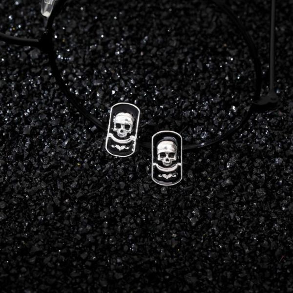 vintage punk style skull earrings cross shield human skeleton earrings for motorcycle party men women's biker jewelry, Golden;silver
vintage punk style skull earrings cross shield human skeleton earrings for motorcycle party men women's biker jewelry, Golden;silver