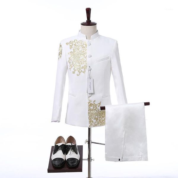 2021 new arrival men's gold lace appliques fit groom suit for man latest men wedding suits terno masculino custom made1, White;black
2021 new arrival men's gold lace appliques fit groom suit for man latest men wedding suits terno masculino custom made1, White;black