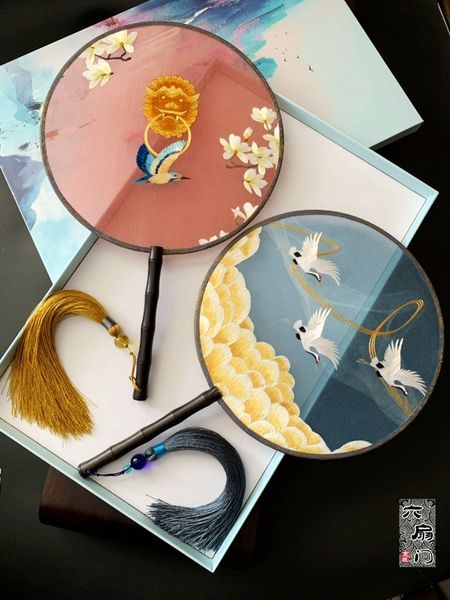 bridesmaid gift hand fan two-sided silk embroidery ebony palace fan suzhou wedding favors and gifts for guests personalized 1027
bridesmaid gift hand fan two-sided silk embroidery ebony palace fan suzhou wedding favors and gifts for guests personalized 1027