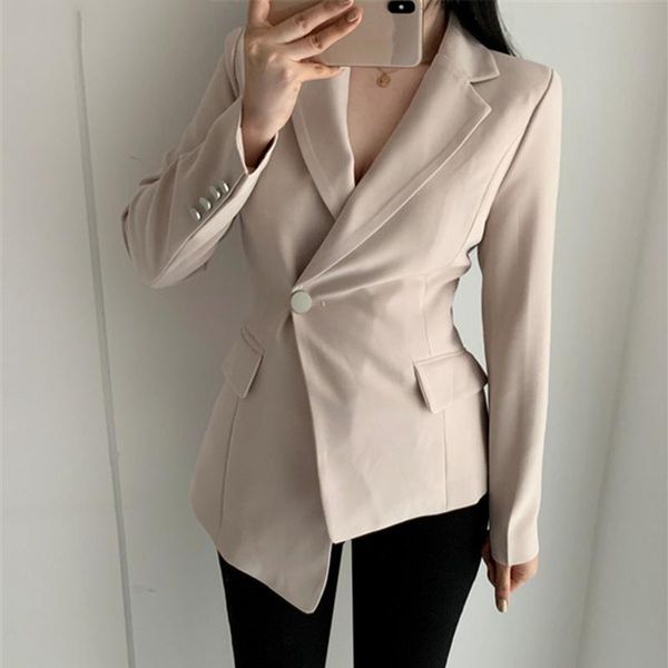 ailegogo new 2021 autumn winter women's blazers casual buttons pockets jackets notched vintage irregular wild lady jk1305, White;black
ailegogo new 2021 autumn winter women's blazers casual buttons pockets jackets notched vintage irregular wild lady jk1305, White;black