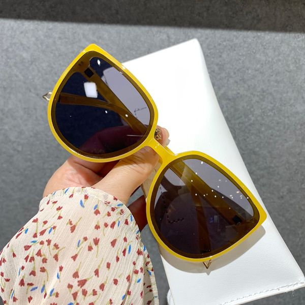 2020 women's net red sunglasses versatile new fashion street shooting big frame women beach glasses, White;black
2020 women's net red sunglasses versatile new fashion street shooting big frame women beach glasses, White;black