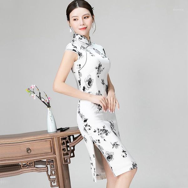 2020 new summer female silkworm silk chinoiserie printed silk cheongsam skirt noble high-end broad wife classic elegance1, Red
2020 new summer female silkworm silk chinoiserie printed silk cheongsam skirt noble high-end broad wife classic elegance1, Red