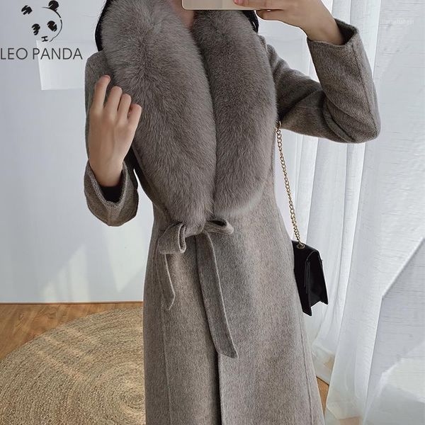 2020 winter fashion slim women white cashmere coat fake fur collars wool jacket plus size long trench coat female overcoats1, Black
2020 winter fashion slim women white cashmere coat fake fur collars wool jacket plus size long trench coat female overcoats1, Black