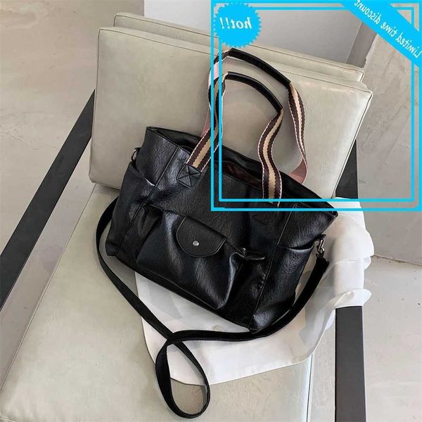 olsitti vintage large pu leather crossbody for women 2020 simple shoulder bags handbags women's branded trending hand bag 4r08
olsitti vintage large pu leather crossbody for women 2020 simple shoulder bags handbags women's branded trending hand bag 4r08