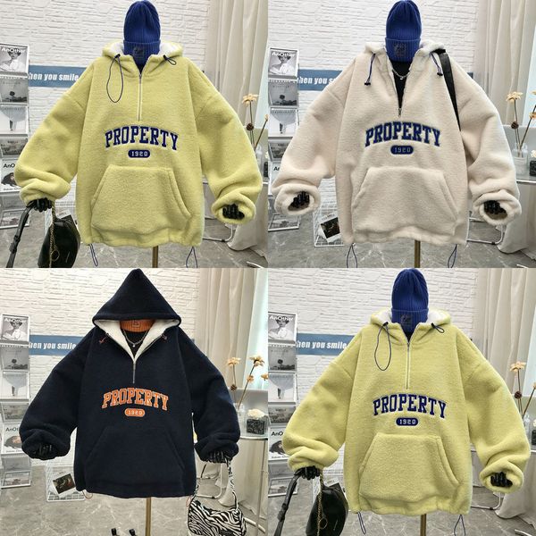 letter print 2020 autumn and winter korean vintage lamb wool thicking zipper hoodies womens loose sweatshirts and pullovers q0105, Black
letter print 2020 autumn and winter korean vintage lamb wool thicking zipper hoodies womens loose sweatshirts and pullovers q0105, Black