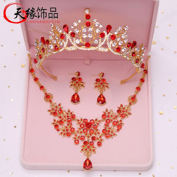dress with three red wedding headdress, Silver