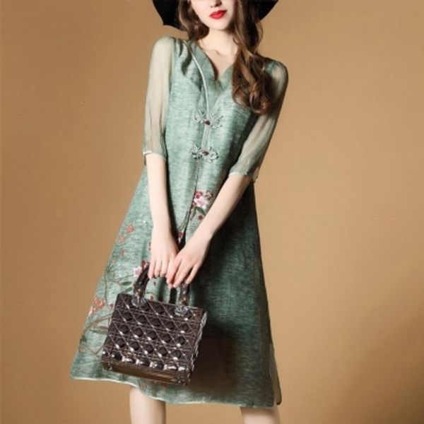 style spring linen silk dress new with mid sleeve v-neck hand painted large swing skirt, Black;gray
style spring linen silk dress new with mid sleeve v-neck hand painted large swing skirt, Black;gray