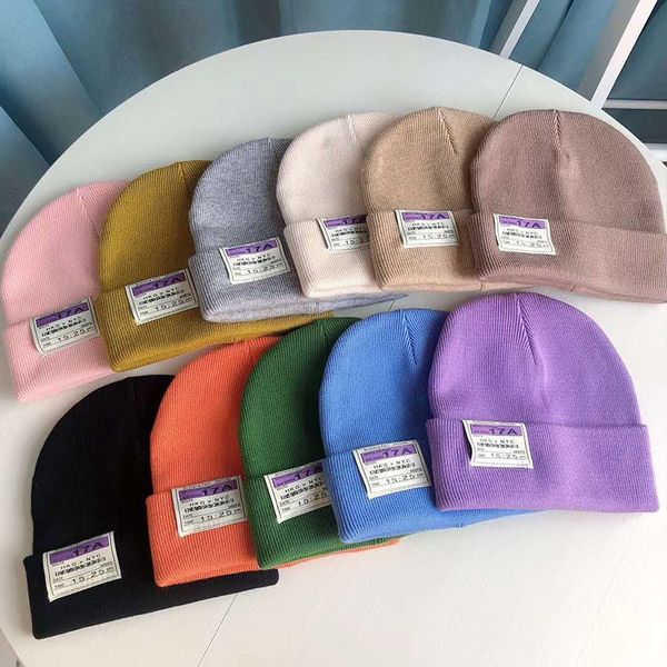 autumn and winter student street trend woolen hat women's casual warm knitted hat letter patch fashion warm hat, Blue;gray
autumn and winter student street trend woolen hat women's casual warm knitted hat letter patch fashion warm hat, Blue;gray