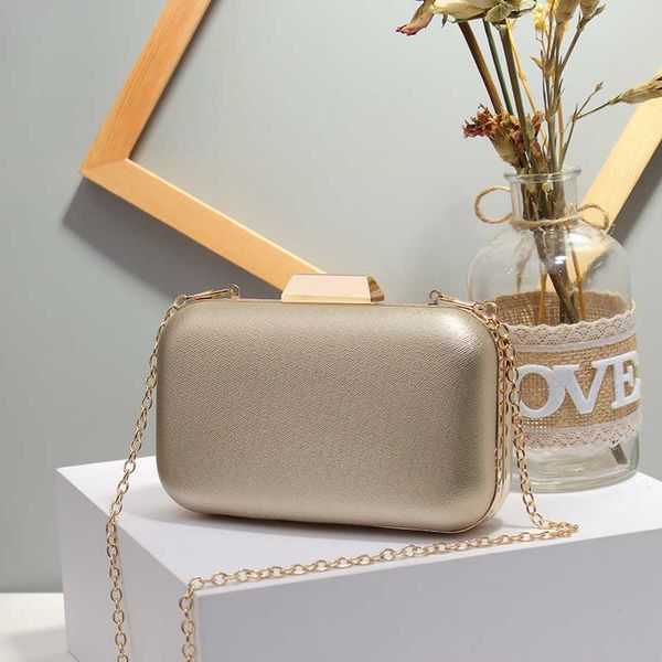 classic wedding women bag clutch bag female gold black small handbags shoulder phone pocket ladies evening bags wallet purse
classic wedding women bag clutch bag female gold black small handbags shoulder phone pocket ladies evening bags wallet purse
