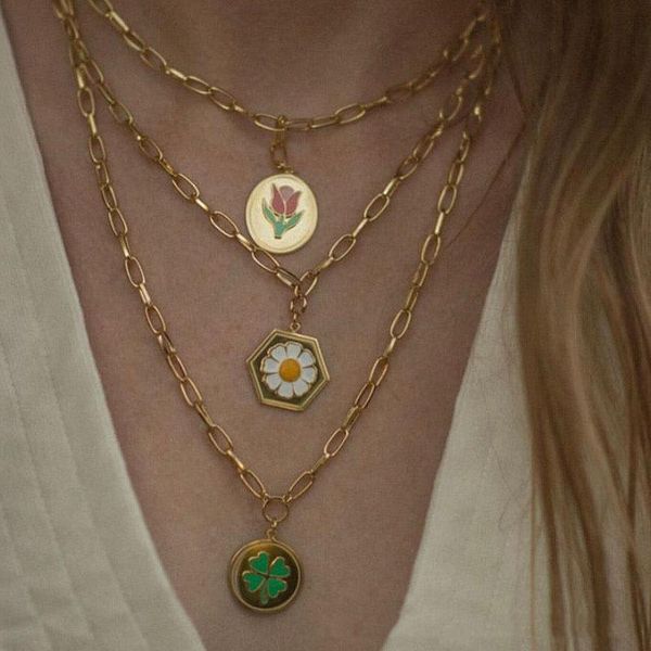 pendant necklaces 2021 enamel cute pink small daisy metal tulip clover flower gold chain pendent necklace for women girls party jewelry gift, Silver
pendant necklaces 2021 enamel cute pink small daisy metal tulip clover flower gold chain pendent necklace for women girls party jewelry gift, Silver