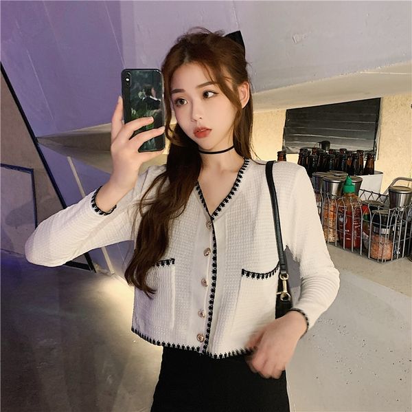 new small fragrance v-neck knitted color contrast thin jacket jacketice silk long sleeve knitted cardigan women's jacket eujyj, White;black
new small fragrance v-neck knitted color contrast thin jacket jacketice silk long sleeve knitted cardigan women's jacket eujyj, White;black
