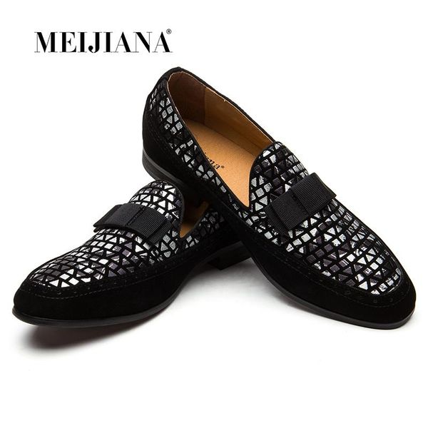 handmade genuine patent leather and nubuck leather patchwork with bow tie men wedding black dress shoes men's banquet loafers
handmade genuine patent leather and nubuck leather patchwork with bow tie men wedding black dress shoes men's banquet loafers