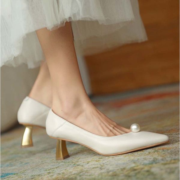 high heels women winter brand shoes pearl fashion point toe thin high heels soft women dress shoes autumn female wedding pumps, Black
high heels women winter brand shoes pearl fashion point toe thin high heels soft women dress shoes autumn female wedding pumps, Black