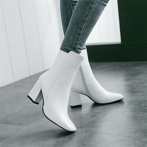 women side zipper comfortable mid heel ankle boots fashion warm winter shoes black red white women boots c0202
women side zipper comfortable mid heel ankle boots fashion warm winter shoes black red white women boots c0202