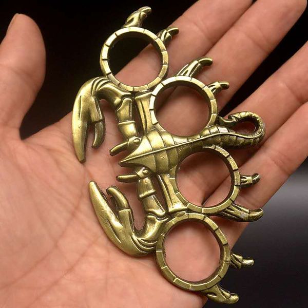 martial arts fighting tool scorpion iron four-finger tiger knuckle brass ring on-board equipment iron fist gloves life-saving hammer fist cl
martial arts fighting tool scorpion iron four-finger tiger knuckle brass ring on-board equipment iron fist gloves life-saving hammer fist cl